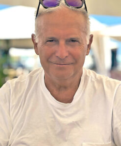 Alternative view of LA dIREZIONE PER LE PERSONE